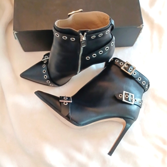 DIESEL HEELED FEMME-D D-STRAP BOOTS - Picture 6 of 7